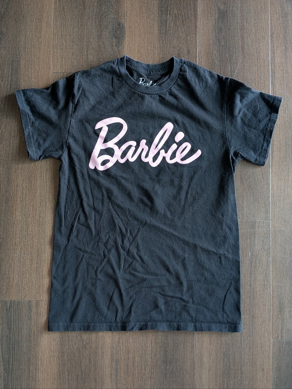 Barbie logo sz. S black t-shirt